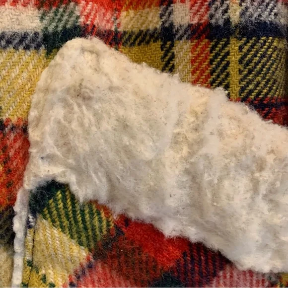 Grais Sherpa lined plaid coat VINTAGE -“yellowjackets-ish” - Picture 4 of 12